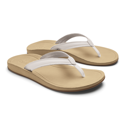 Southshore - Bright White / Warm Sand | Women OluKai online